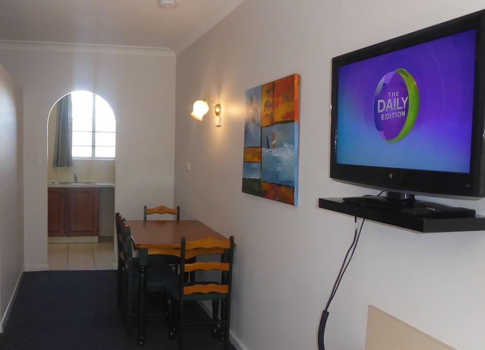 Tower Court Motel - Adults Only Haven Hervey Bay Eksteriør bilde