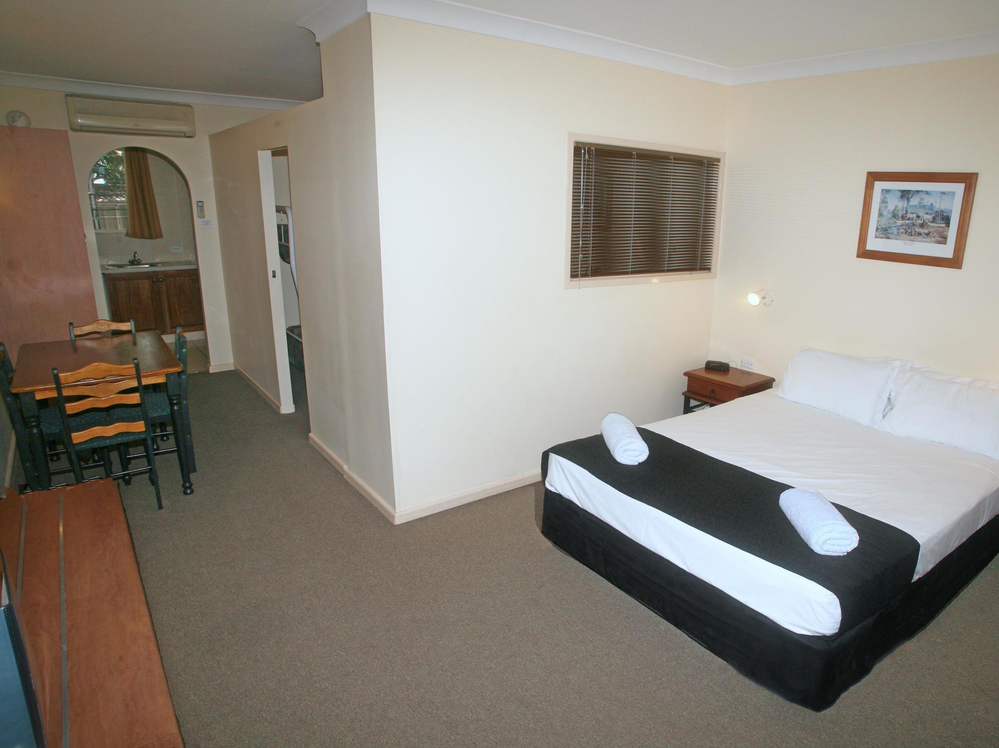 Tower Court Motel - Adults Only Haven Hervey Bay Eksteriør bilde
