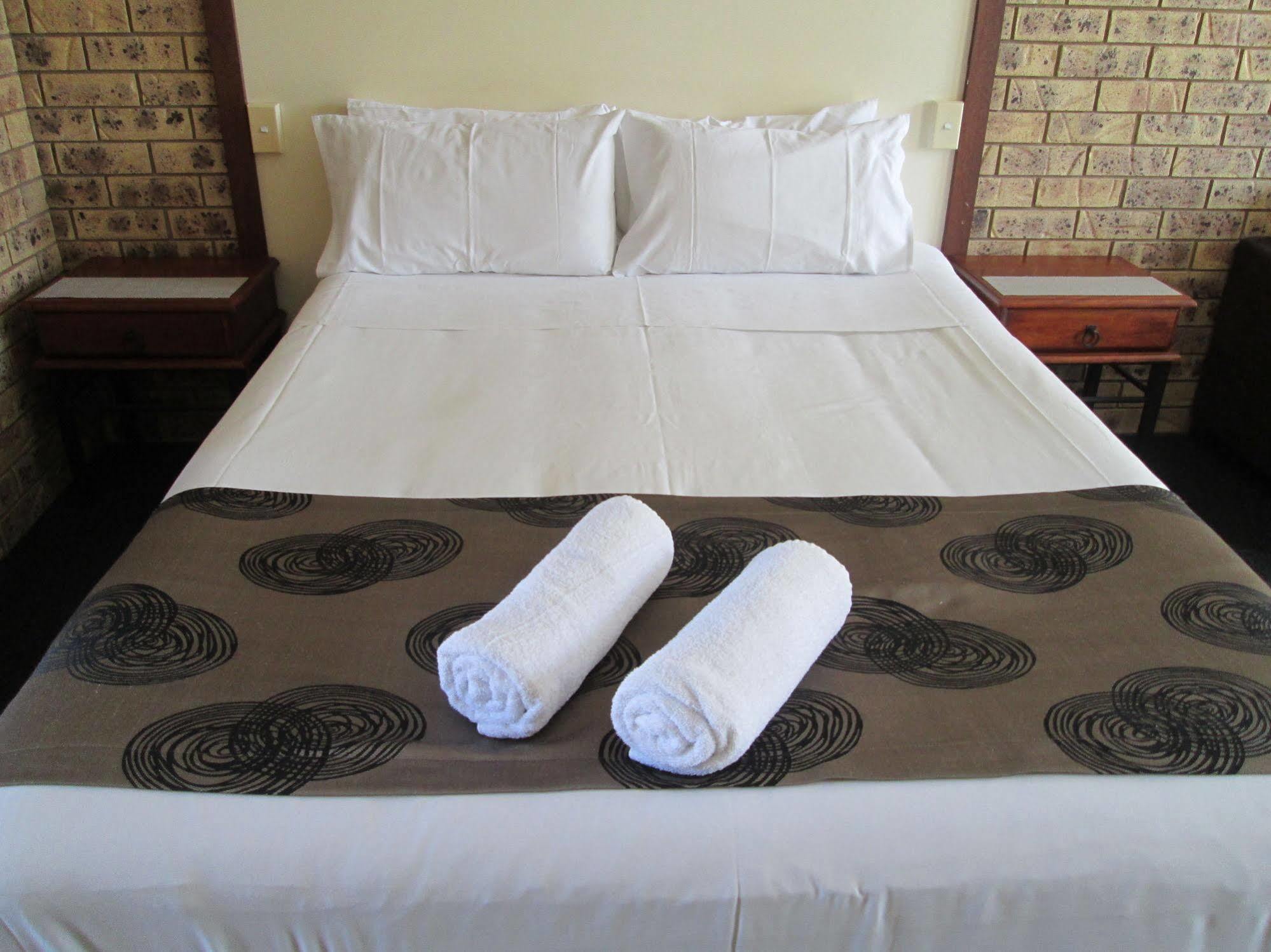Tower Court Motel - Adults Only Haven Hervey Bay Eksteriør bilde