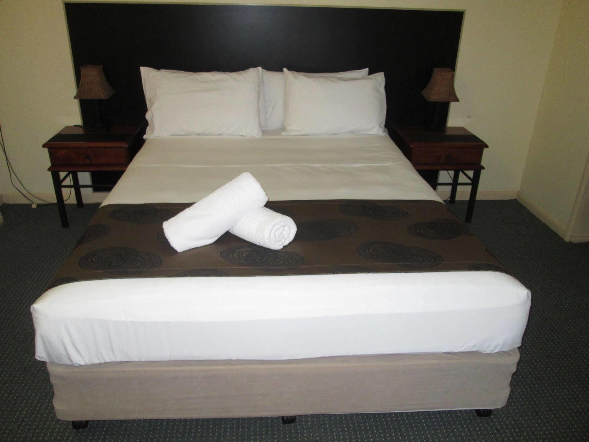 Tower Court Motel - Adults Only Haven Hervey Bay Eksteriør bilde