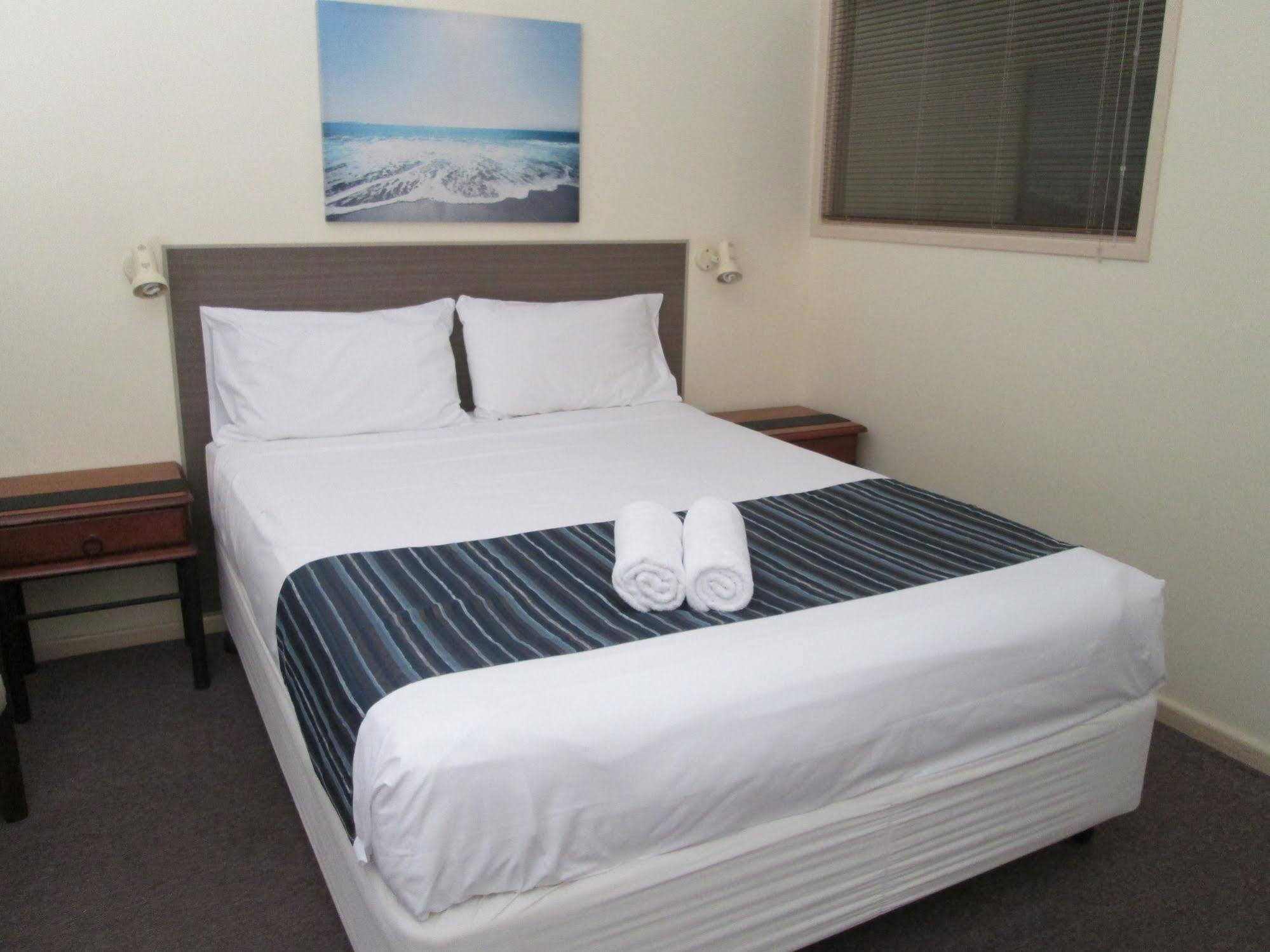 Tower Court Motel - Adults Only Haven Hervey Bay Eksteriør bilde