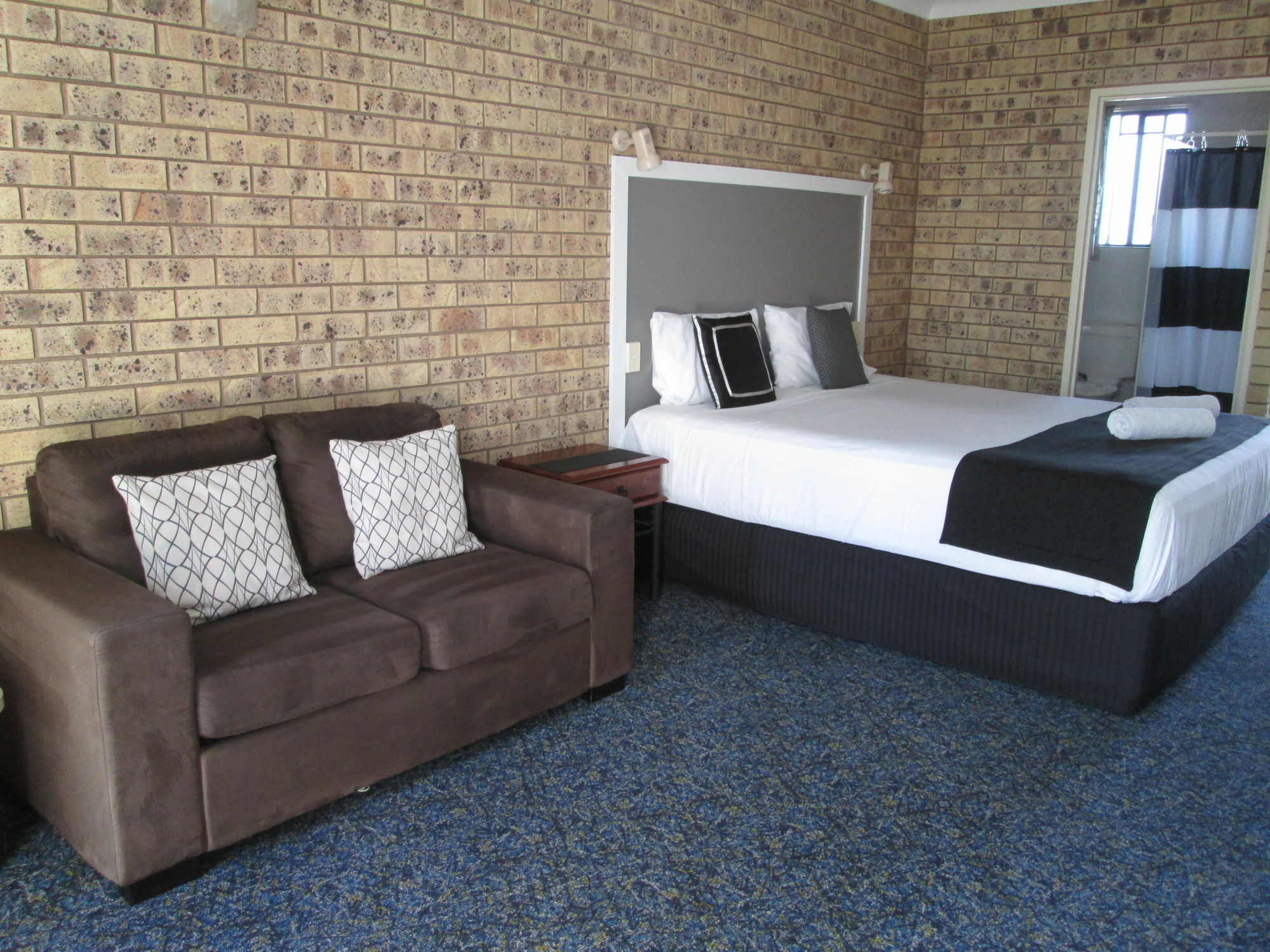 Tower Court Motel - Adults Only Haven Hervey Bay Eksteriør bilde